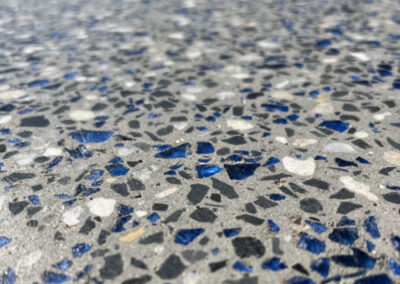 Blue Glass chips Schneppa Glass