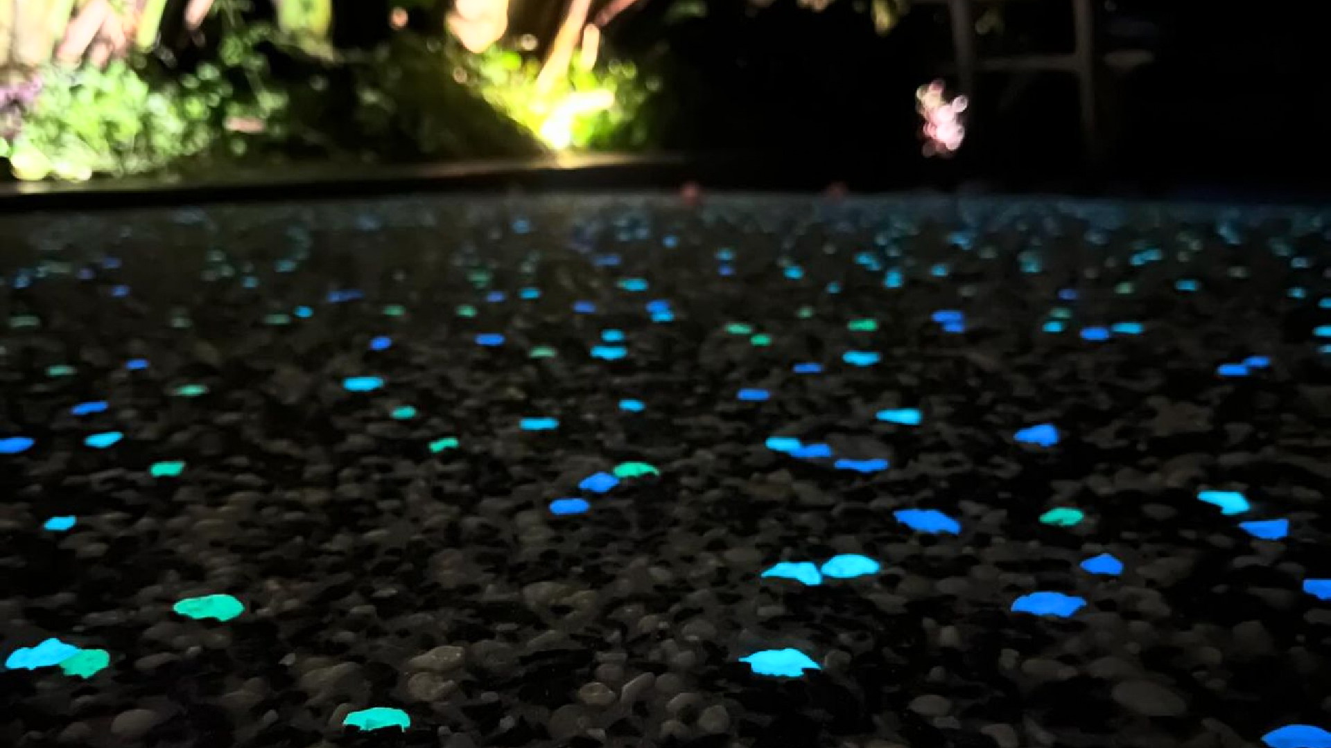 Glow in the dark Stones 3 2